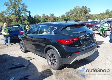 2017 Infiniti Qx30 Premium z USA, uszkodzony, nr VIN SJKCH5CR0HA036707